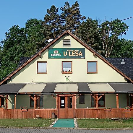 Restaurace A Penzion U Lesa Havířov Kültér fotó
